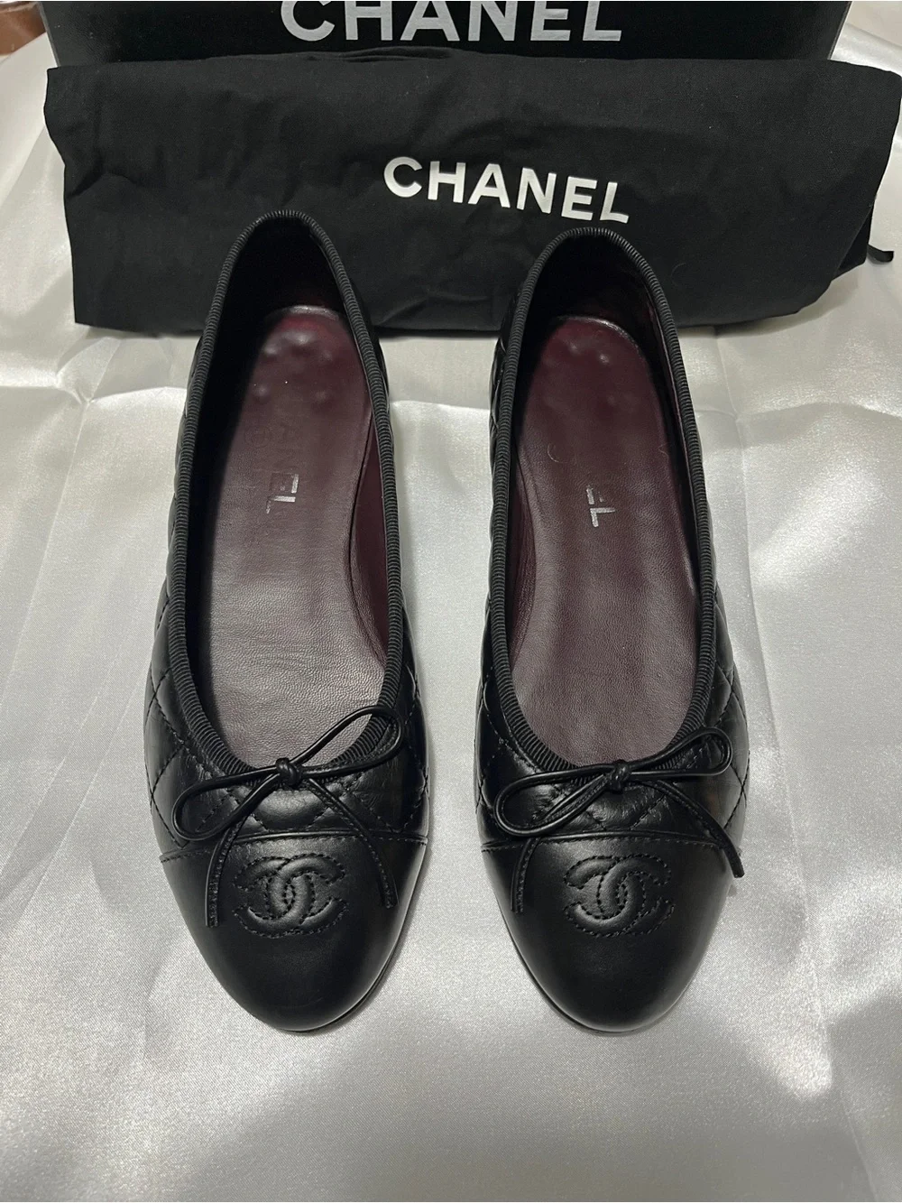 CHANEL Black Quilted Ballet Flats with CC Logo